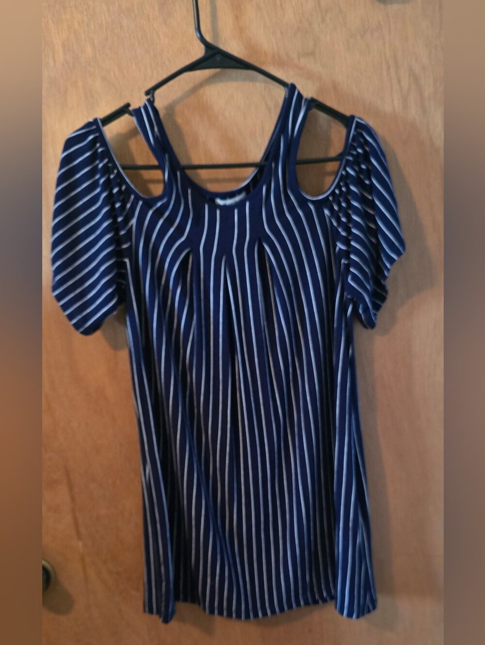 Max Studio Navy Cold-Shoulder Striped Shift Tunic Top
